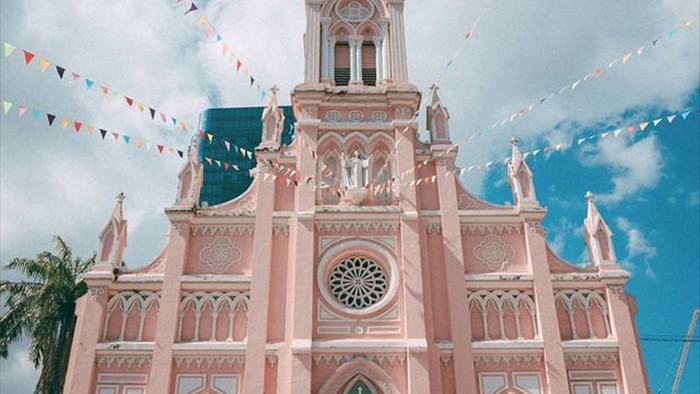 Chụp cháy máy ở 3 nhà thờ màu hồng đẹp nhất Việt Nam - 3