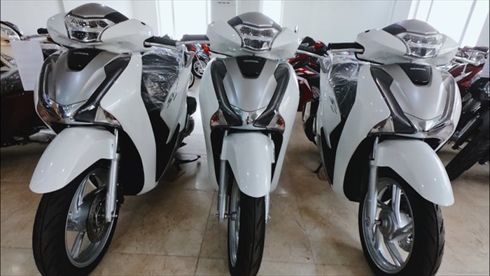 Vì sao Honda SH 2019 tăng hơn 70 triệu, đắt gần gấp đôi bản mới? - 1 Vì sao Honda SH 2019 tăng hơn 70 triệu, đắt gần gấp đôi bản mới? - 1