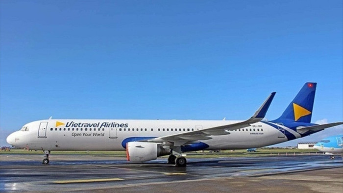 Chủ tịch Vietravel Airlines bác tin rao bán hãng bay sau 4 tháng cất cánh - 1