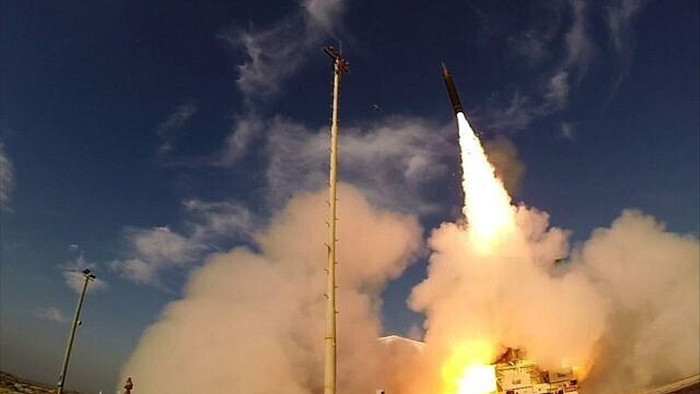 Israel bất ngờ hứng loạt rocket phóng từ Syria - 1