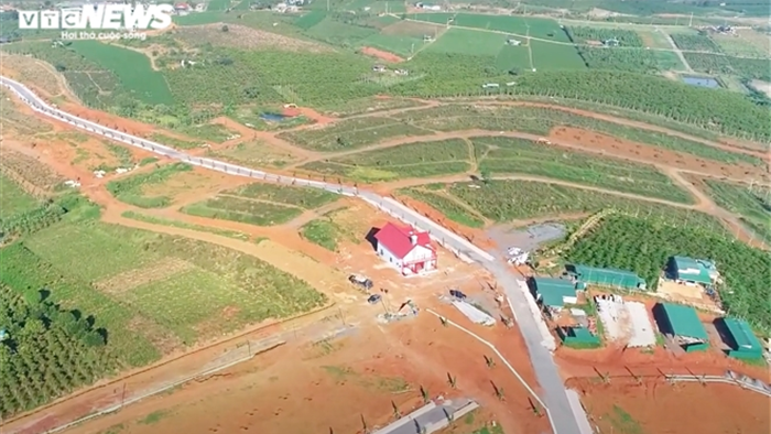 Không cần lập dự án, quả đồi 36ha ở Lâm Đồng bị xẻ thành 1.000 nền đất để bán - 1
