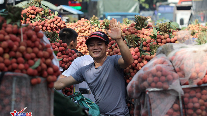 560 xe thông thương hàng hóa, Bắc Giang không lo bị “ngăn sông cấm chợ”