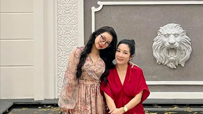 Thanh Thanh Hiền tuổi 52: Làm mẹ đơn thân, sống an yên bên con gái