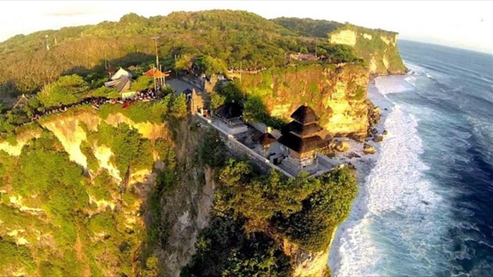Những ngôi đền thiêng đẹp nhất Bali - 3 Những ngôi đền thiêng đẹp nhất Bali - 3