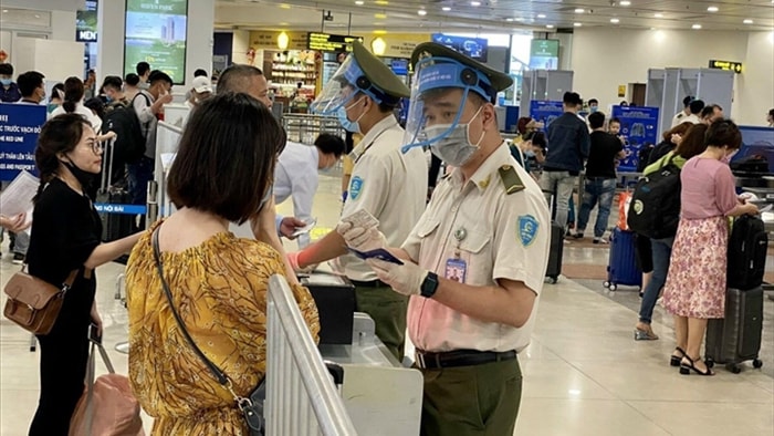 Cảng hàng không quốc tế Nội Bài bác tin dùng nước lã làm dung dịch sát khuẩn - 2