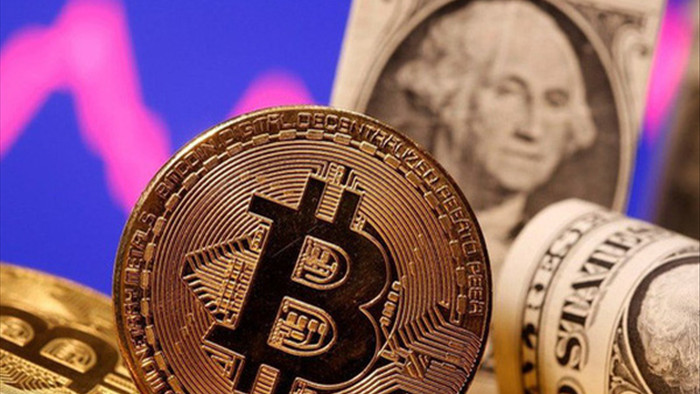 Bitcoin giảm giá tồi tệ nhất trong 1 thập kỷ - Ảnh 1.