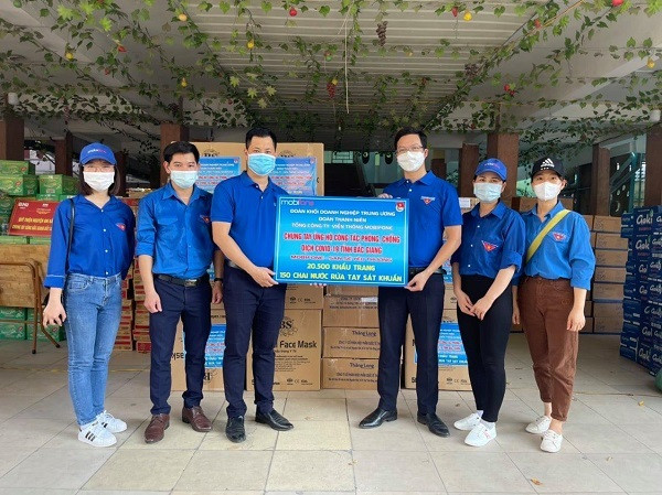 Ủng hộ Bắc Ninh, Bắc Giang, MobiFone chi viện tuyến đầu chống dịch