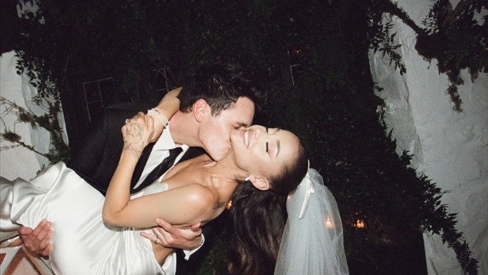15 khoảnh khắc đẹp 'kinh điển' trong đám cưới của các sao Hollywood - 1