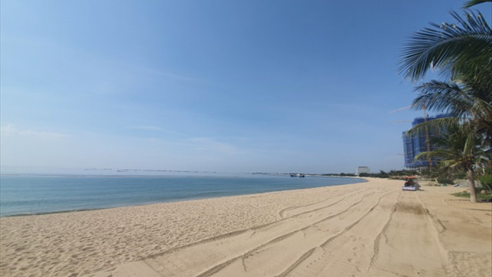 Biển Ninh Thuận vắng lặng không một bóng du khách - 3
