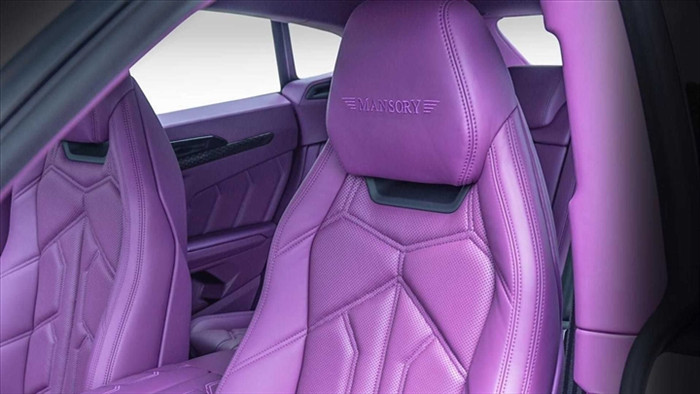 Ngắm nội thất màu tím mộng mơ trên siêu SUV Lamborghini URUS - 2