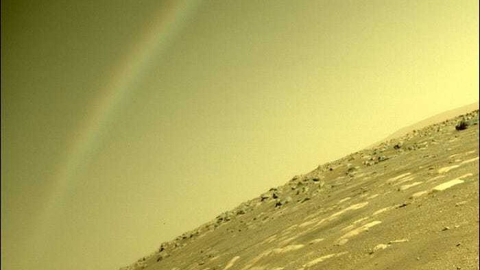Những bức ảnh chưa từng công bố về Tàu thám hiểm Perseverance trên sao Hỏa - 1