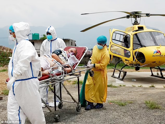 Chủng virus nCoV mới xuất hiện ở 13 hành khách bay tới Nhật Bản-1