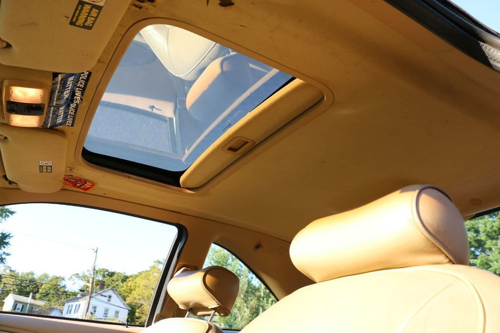 Ưu nhược điểm của các loại cửa sổ trời trên ô tô trong gần 100 năm qua-2