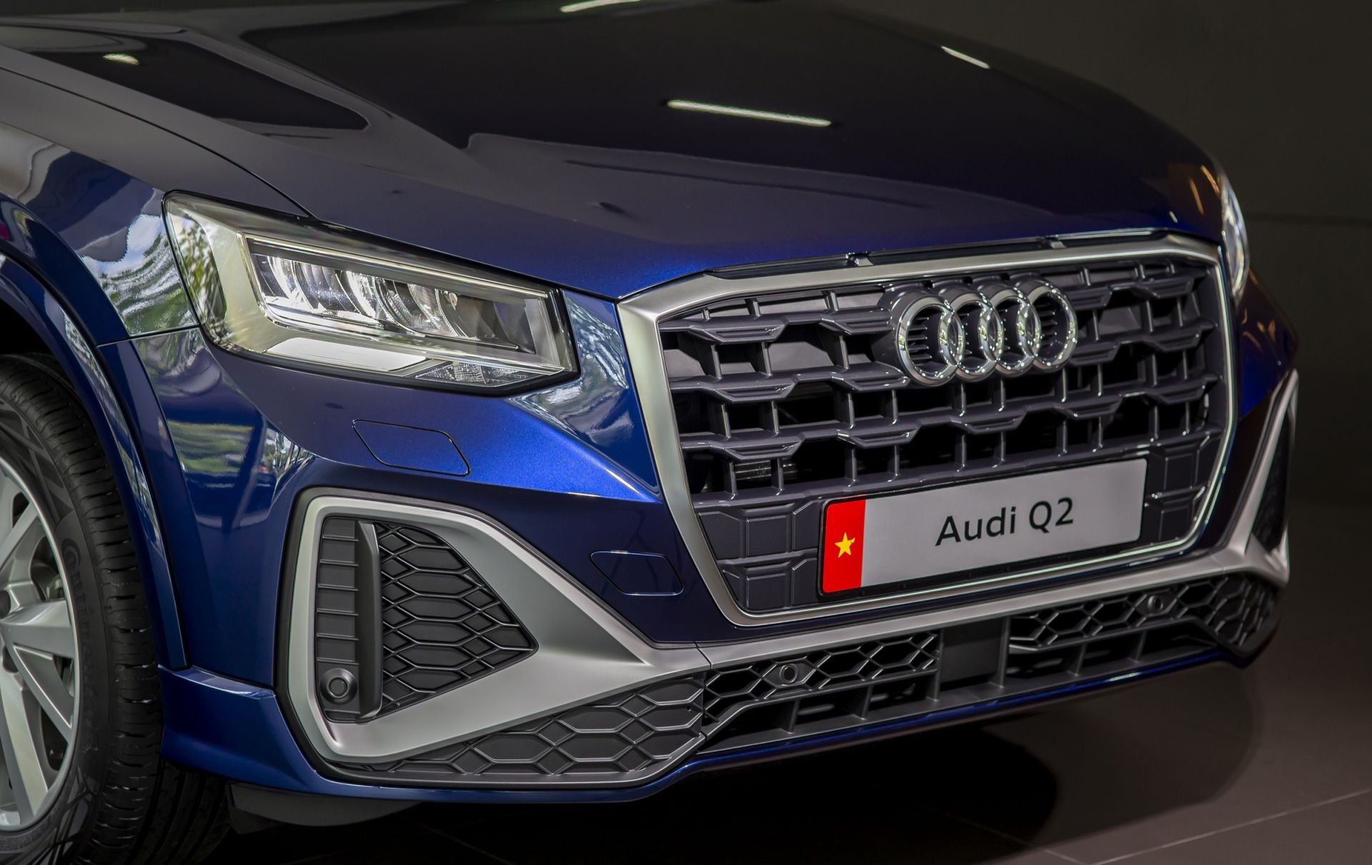 Đầu xe Audi Q2 Audi Q2 cập bến thị trường Việt Nam: tinh chỉnh ngoại thất và trang bị-4