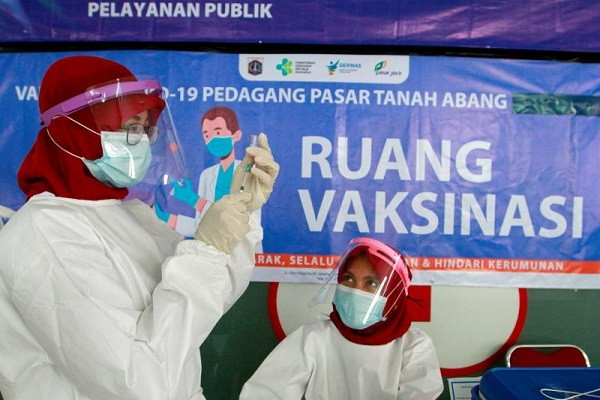 Số ca Covid-19 ở Indonesia tăng mạnh, Mỹ tặng thế giới 500 triệu liều vắc xin-1