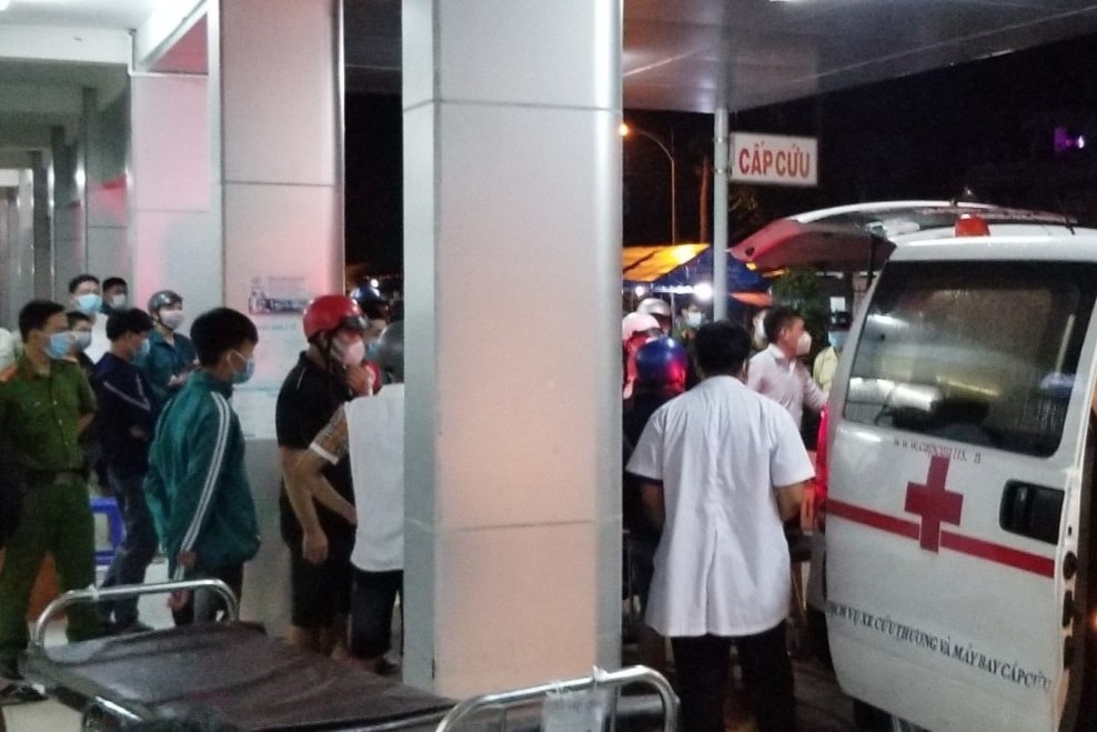 Xông vào bệnh viện chém loạn xạ, 3 người thương vong - 1 Xông vào bệnh viện chém loạn xạ, 3 người thương vong-1