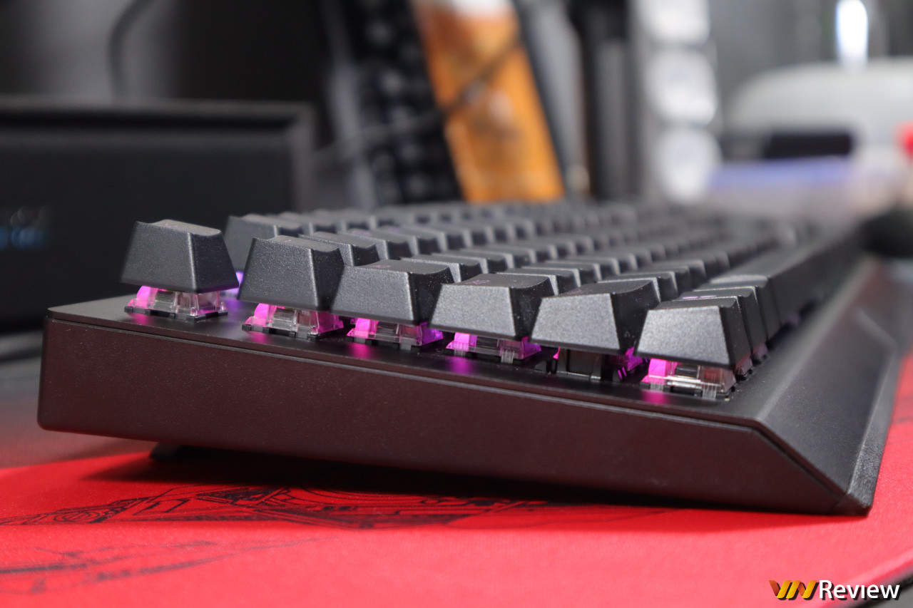 Đánh giá bàn phím cơ gaming Razer BlackWidow V3: 