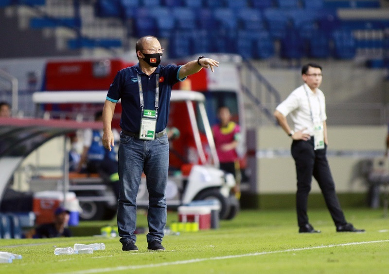 Chuyên gia báo Anh: UAE dù chơi sân nhà, Việt Nam vẫn thắng!-2