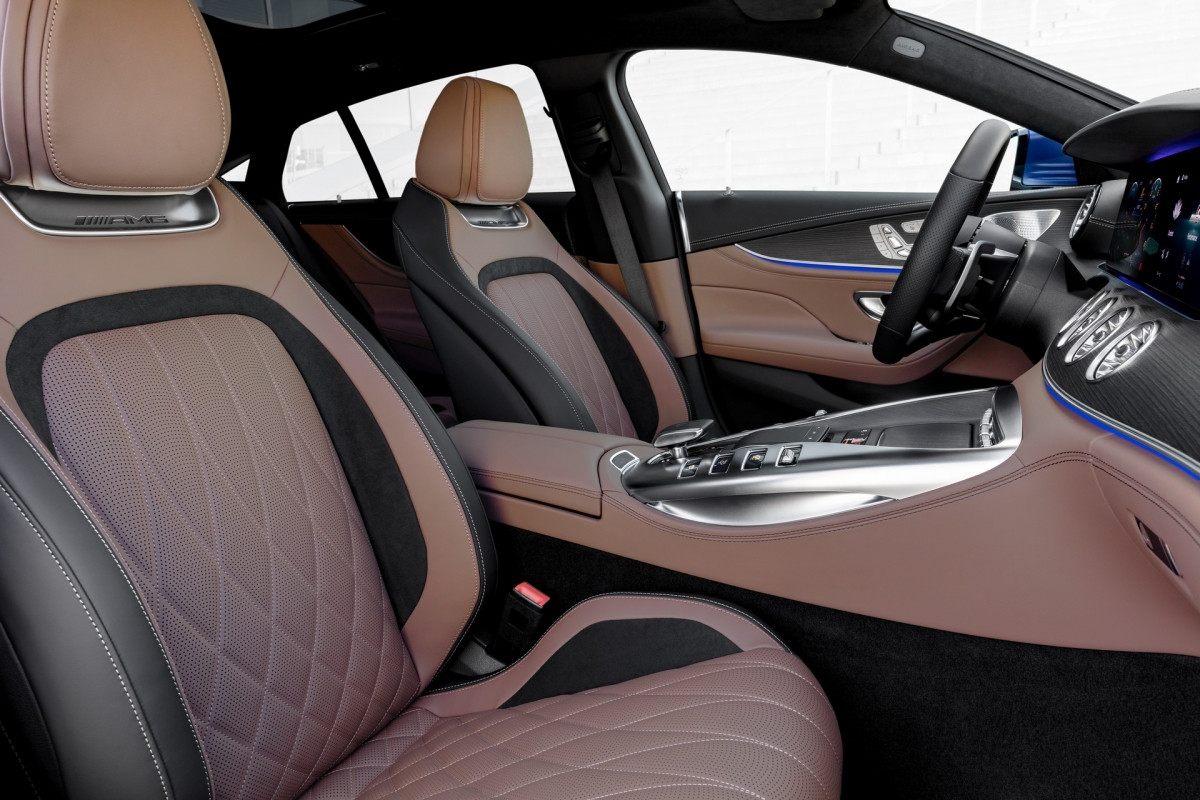 Khám phá nội - ngoại thất Mercedes-AMG GT 4 cửa 2022-6