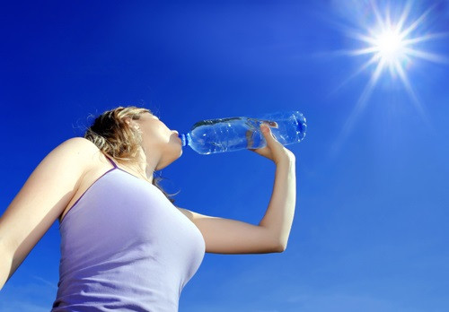 Tập thể dục ngày nắng nóng có thể hại sức khỏe: Chuyên gia nêu 3 điều cần làm để bảo vệ bản thân-1
