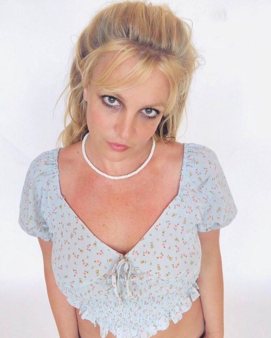 Britney Spears xuống sắc rõ rệt ở tuổi 40-7