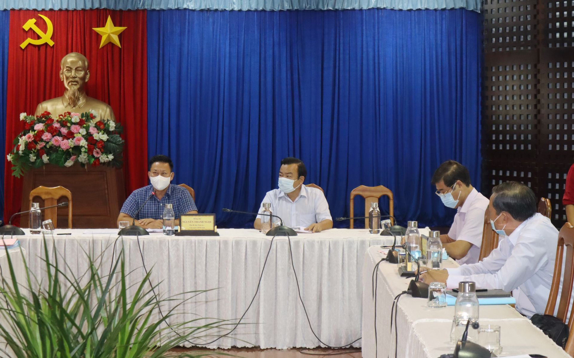 Tây Ninh họp khẩn vì 5 người nghi mắc COVID-19 chưa rõ nguồn lây trong KCN - 1