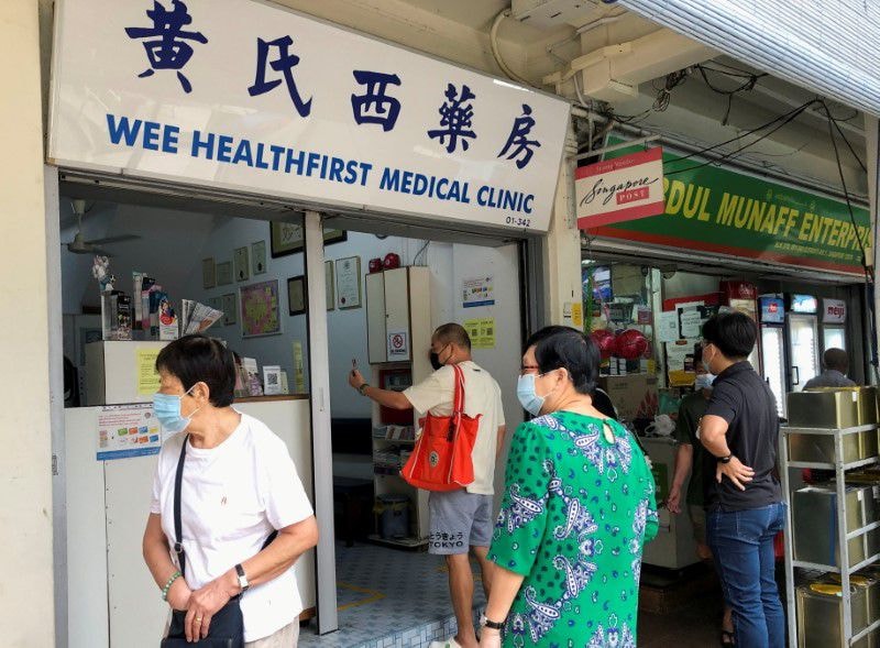 Vì sao nhiều người Singapore chọn vaccine COVID-19 của Trung Quốc? - Ảnh 1. Vì sao nhiều người Singapore chọn vaccine COVID-19 của Trung Quốc?-1