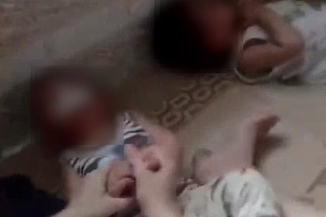 Người nhét giẻ vào miệng cháu bé 11 tháng tuổi ở Thái Bình đang là sinh viên - 1
