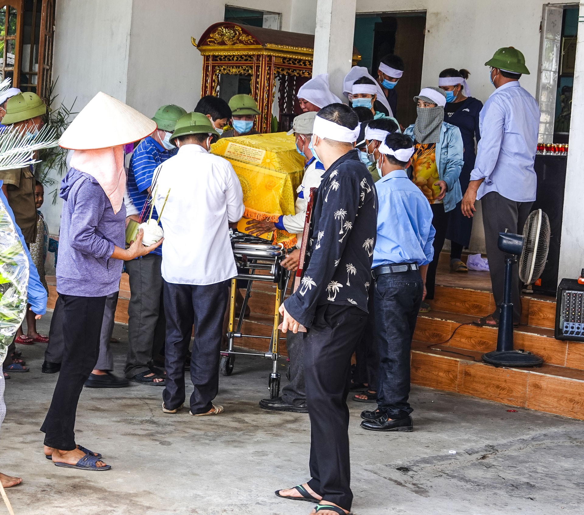 Thảm án 3 người chết ở Thái Bình: Buổi sáng người vợ nộp đơn ly hôn, 1 tiếng sau Đào Văn Thịnh đầu thú-3