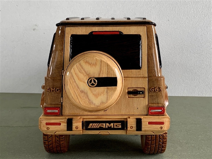 Ngắm mô hình Mercedes-AMG G63 bằng gỗ sang trọng-2