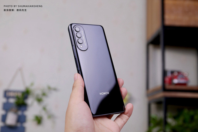 Honor X20 SE ra mắt: Thiết kế không còn giống Huawei, cấu hình tầm trung, giá 6.4 triệu đồng - Ảnh 6.