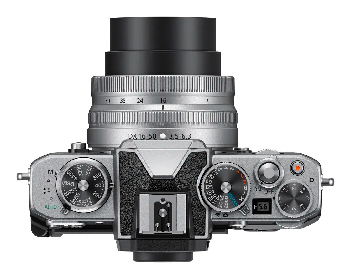 Nikon trình làng Nikon Z FC: chiếc máy ảnh mirrorless kỹ thuật số với thiết kế máy film