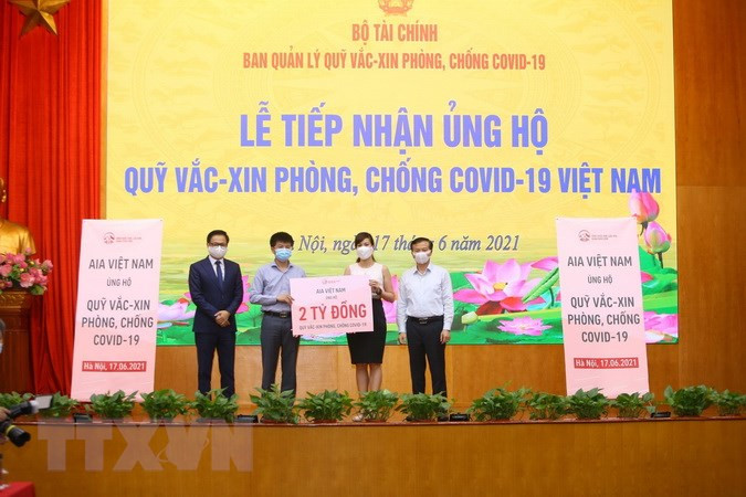 Quy vaccine phong COVID-19 da tiep nhan duoc 8.038 ty dong hinh anh 1