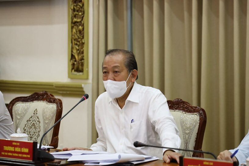 Phó Thủ tướng: ‘Cuộc chiến với dịch bệnh ở TP.HCM vẫn còn rất khó khăn’ - 1