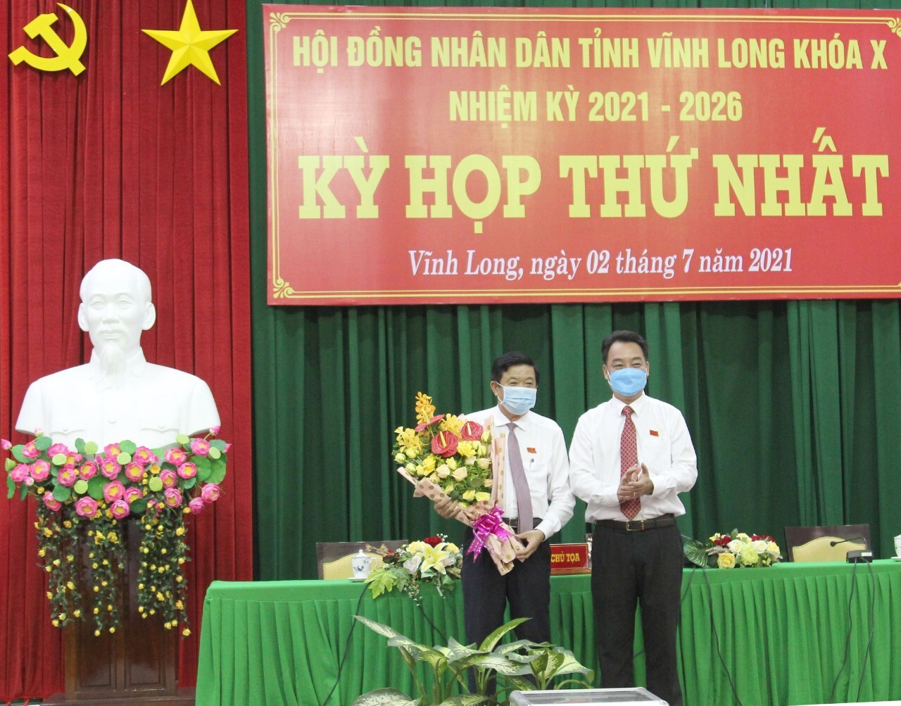 Ông Lữ Quang Ngời tái đắc cử Chủ tịch UBND tỉnh Vĩnh Long - 1