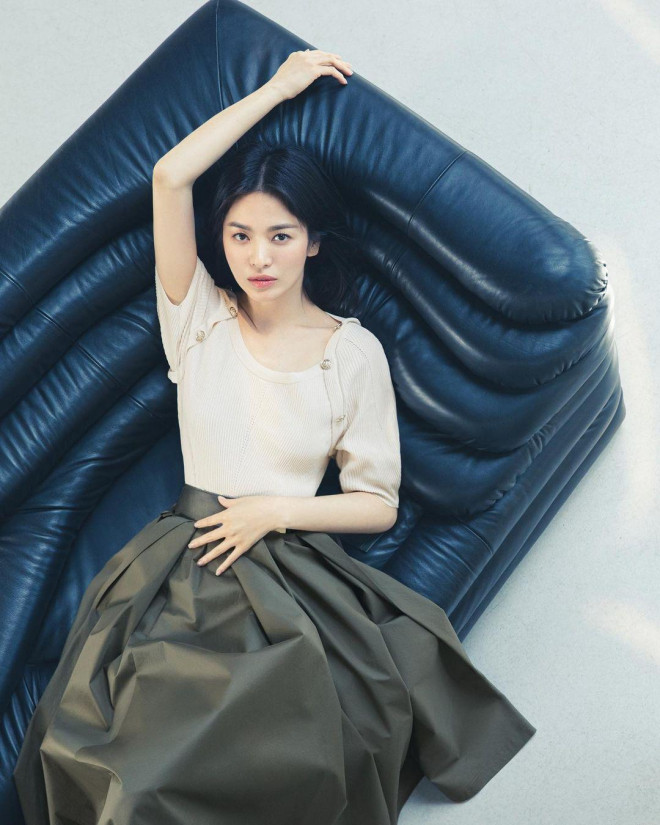 Song Hye Kyo tung ảnh thời trang mới, nhìn cứ ngỡ cao đến 1m70 - 4