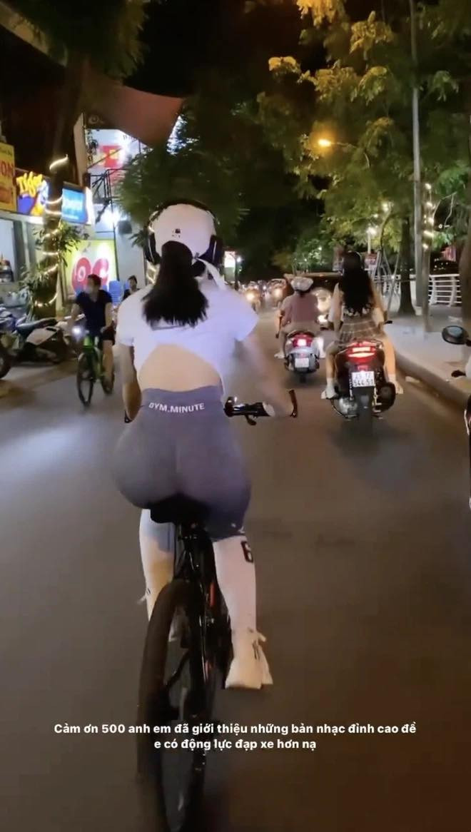 Hot girl Lê Bống diện đồ nổi bật khi đạp xe theo trào lưu - 3