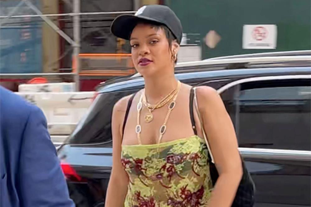 Rihanna mặc sành điệu khi hẹn hò ASAP Rocky-3
