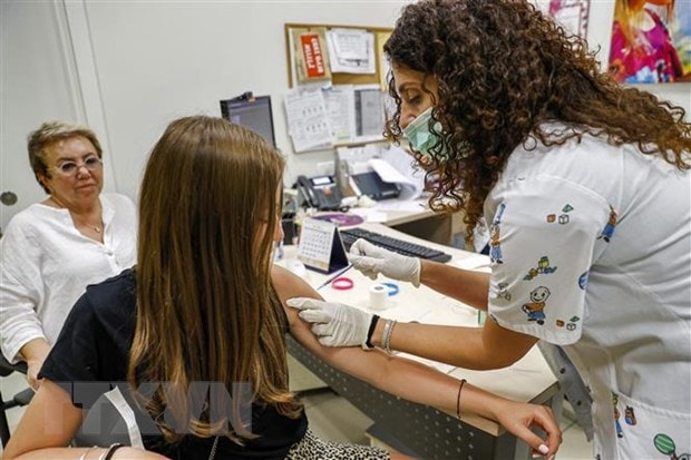 Pfizer và BioNTech xin cấp phép cho tiêm mũi vaccine thứ ba hình ảnh 1 Pfizer va BioNTech xin cap phep cho tiem mui vaccine thu ba hinh anh 1