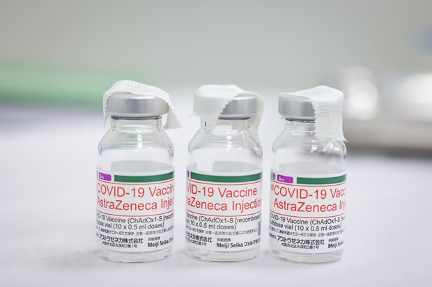 Lo vaccine thu 3 phong COVID-19 do Nhat Ban vien tro da ve Viet Nam hinh anh 1