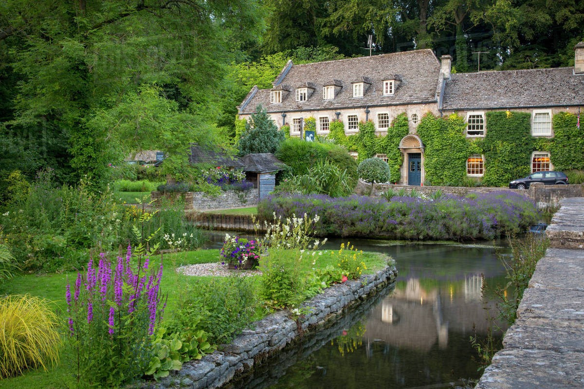 Du ngoạn miền quê nước Anh, ngắm những ngôi làng cổ xinh đẹp - 2