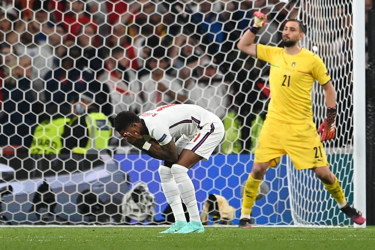 Dàn sao tuyển Anh khóc nức nở sau thất bại tại chung kết EURO 2020  - 4