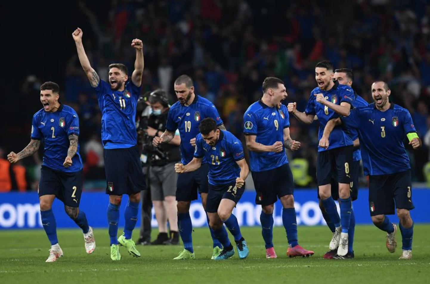 Italy vô địch EURO 2020: Thành công hoàn hảo của cách mạng tư duy  - 4