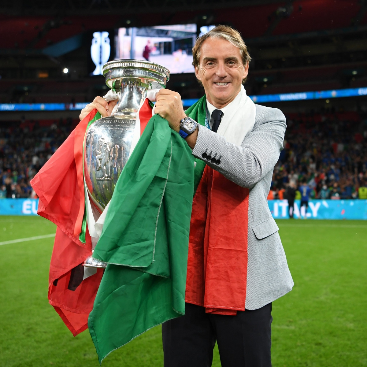 HLV Roberto Mancini giúp ĐT Italia hồi sinh sau khi không thể vượt qua vòng loại World Cup 2018. (Ảnh: Reuters)