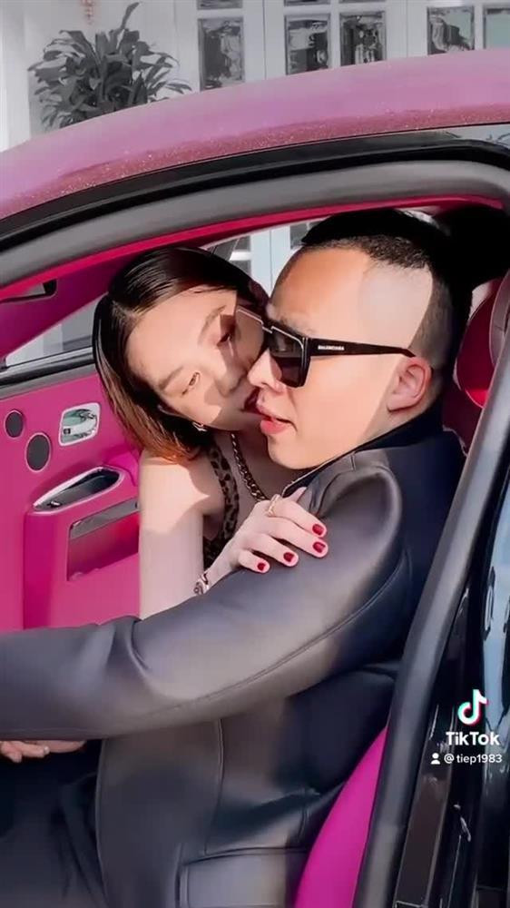 Ngọc Trinh và Vũ Khắc Tiệp lộ vóc dáng thật qua video hậu trường clip nóng-1