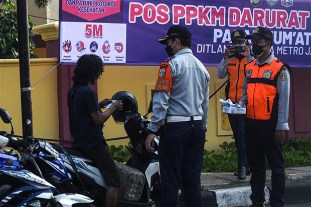 Indonesia: Gần một nửa dân số thủ đô Jakarta mắc COVID-19 hình ảnh 1 Indonesia: Gan mot nua dan so thu do Jakarta mac COVID-19 hinh anh 1
