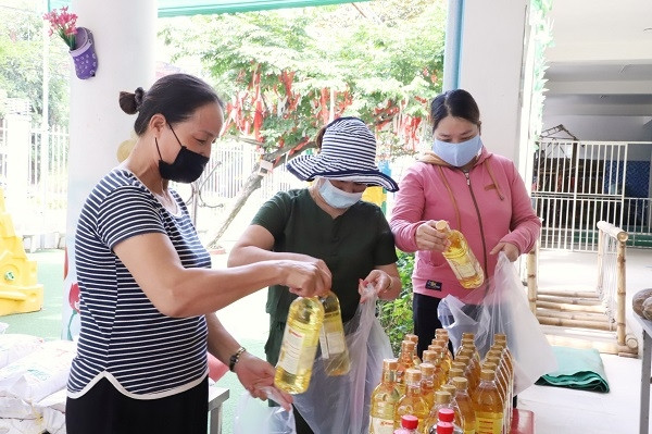 Những “siêu thị 0 đồng” cho nhiều người khó khăn ở Đà Nẵng