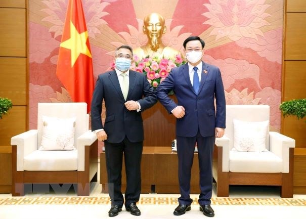 Đại sứ Philippines: Việt Nam là quốc gia có khả năng dẫn dắt khu vực hình ảnh 1 Dai su Philippines: Viet Nam la quoc gia co kha nang dan dat khu vuc hinh anh 1