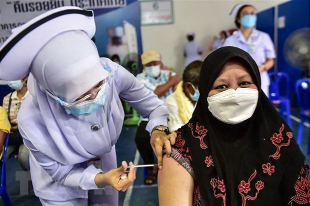 Thai Lan xem xet quy dinh ve luong vaccine AstraZeneca xuat khau hinh anh 1
