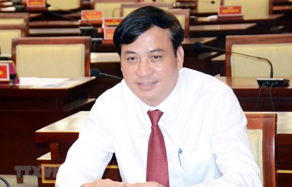 Ông Lê Hòa Bình, Ủy viên Ban Thường vụ Thành ủy, Giám đốc Sở Xây dựng Thành phố Hồ Chí Minh được phê chuẩn giữ chức Phó Chủ tịch Ủy ban nhân dân Thành phố Hồ Chí Minh. (Ảnh: Xuân Khu/TTXVN)
